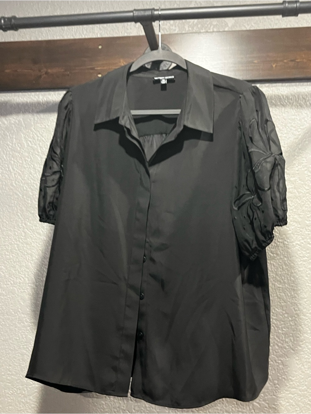 Modern Works Black Short-Sleeve Button-Up Shirt